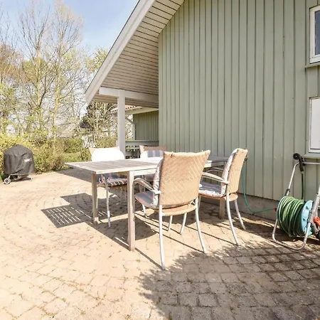 Tatil Evi Three-bedroom Holiday In Otterup